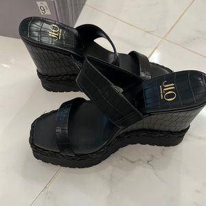 JLO wedges
